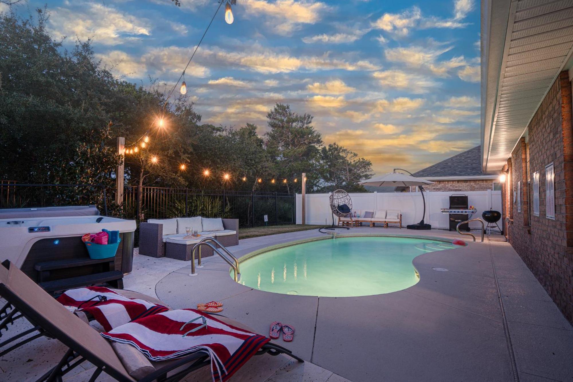 Heated Pool And Golf Cart, Walk To Beach! Best Deal! Destin Ngoại thất bức ảnh